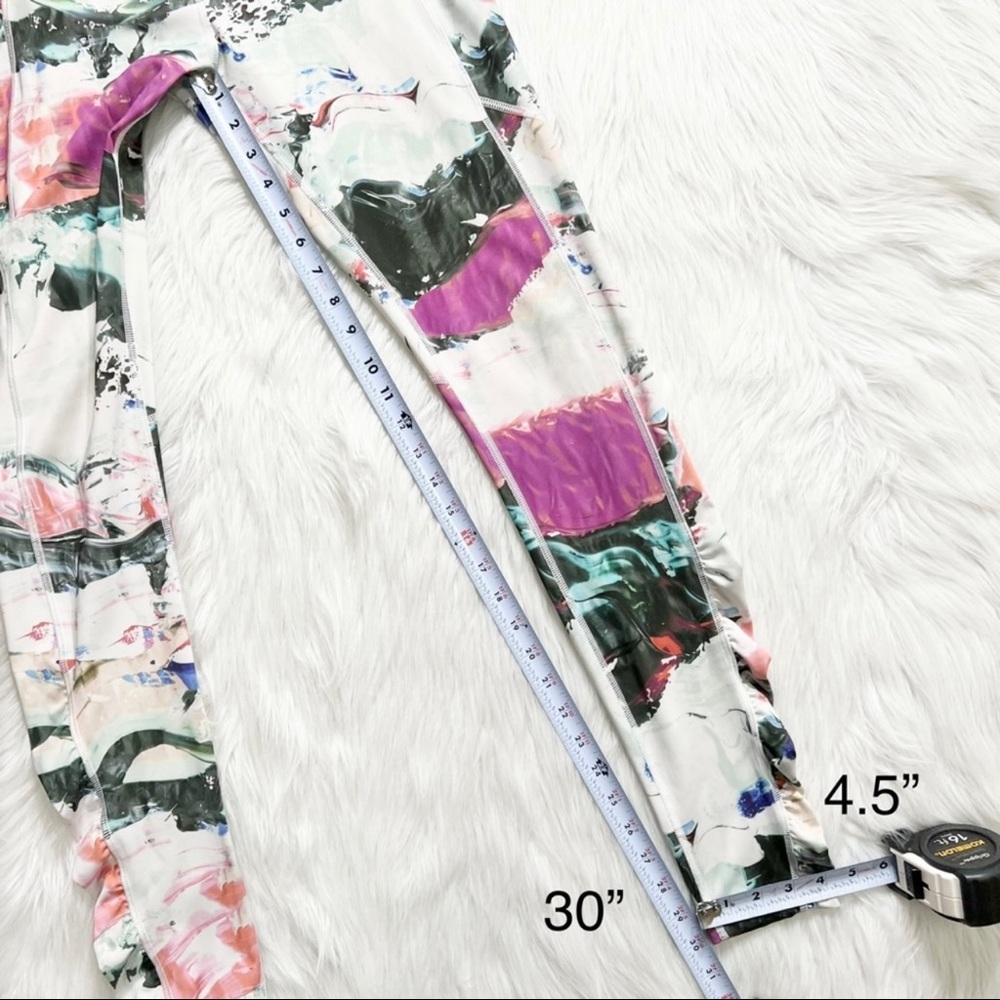 SOLD-Lululemon Printed Fuchsia and Black Watercolor Athletic Running Leggings - Picture 12 of 12